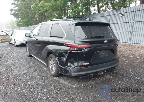 2022 Toyota Sienna Xle z USA, uszkodzony, nr VIN 5TDJRKEC0NS089565